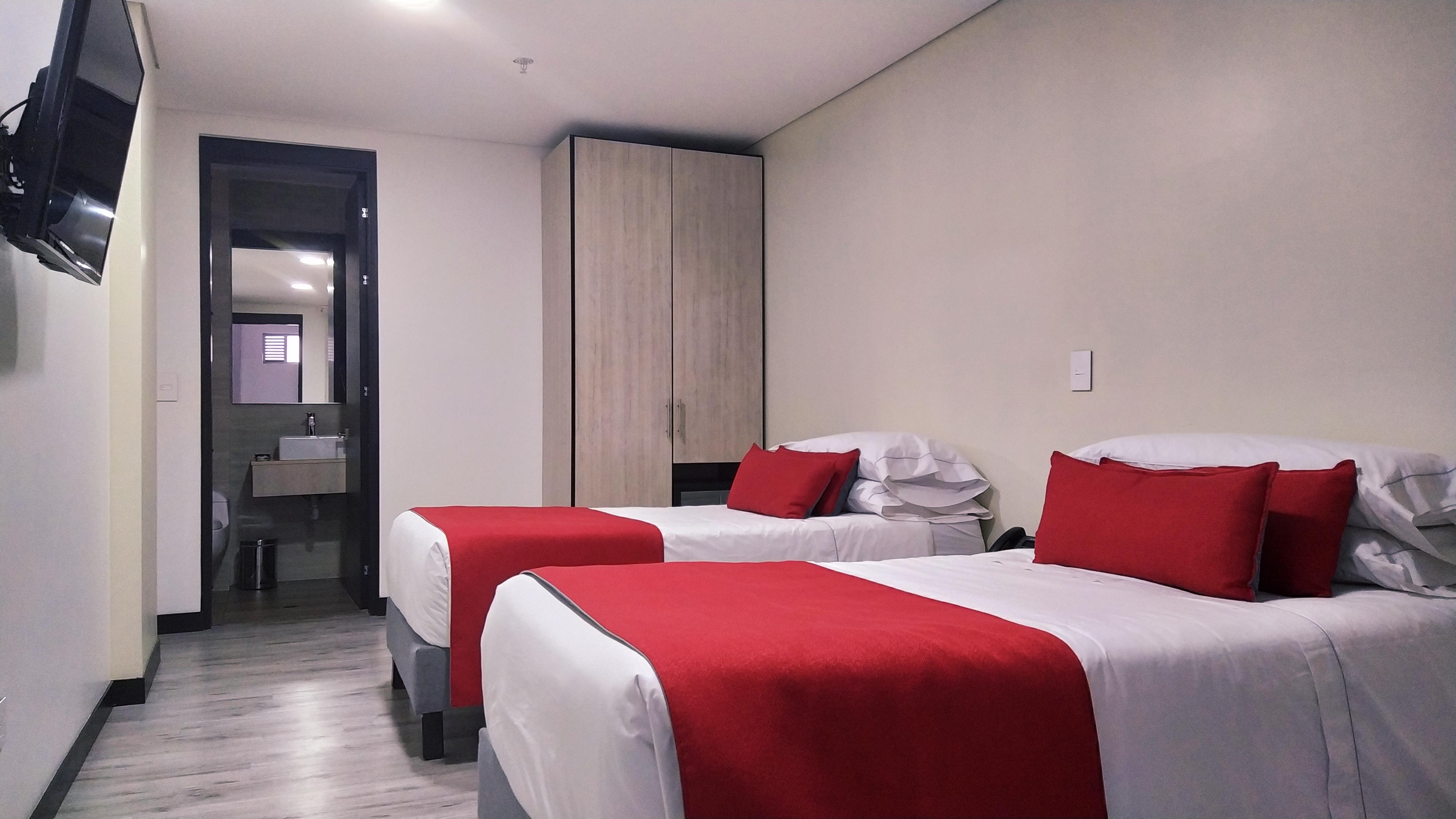 Hotel Wlh Silver Corferias Bogota Bagian luar foto