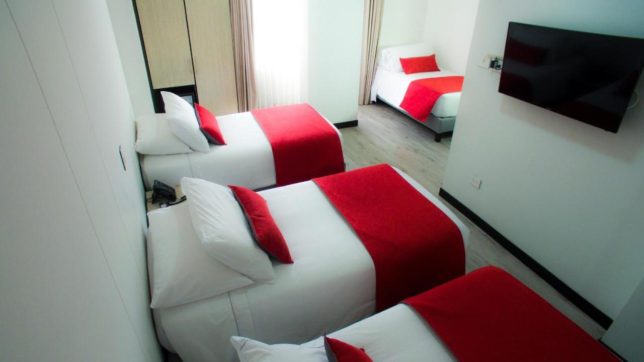 Hotel Wlh Silver Corferias Bogota Bagian luar foto